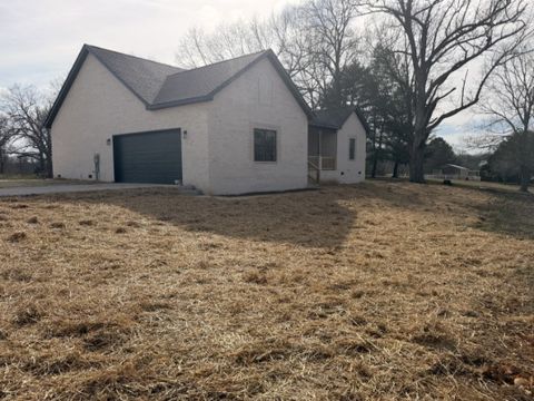 523 Old Hopkinsville Rd Cadiz KY 42211