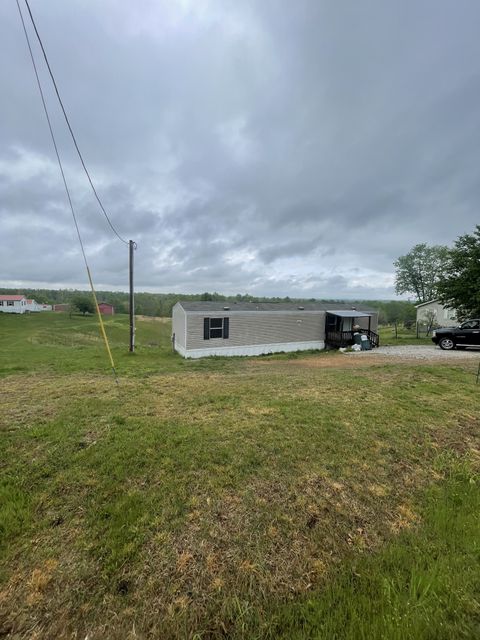 8649 Galen Rd Lafayette TN 37083