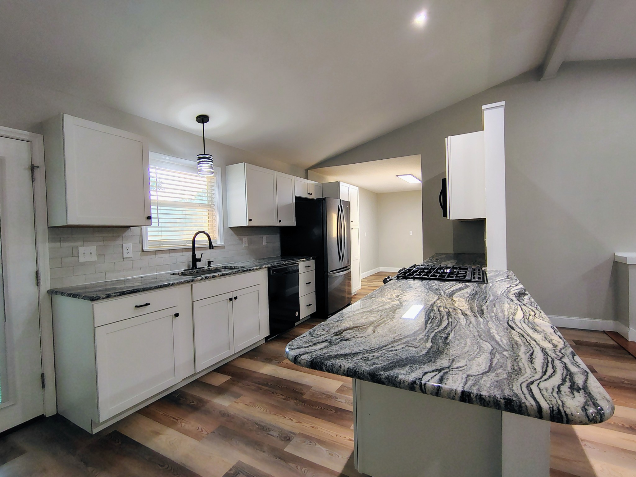 206 Hot Water Rd