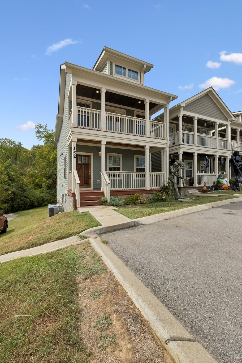 152 Laurel Way