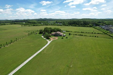 6286 Cox Rd Arrington TN 37014
