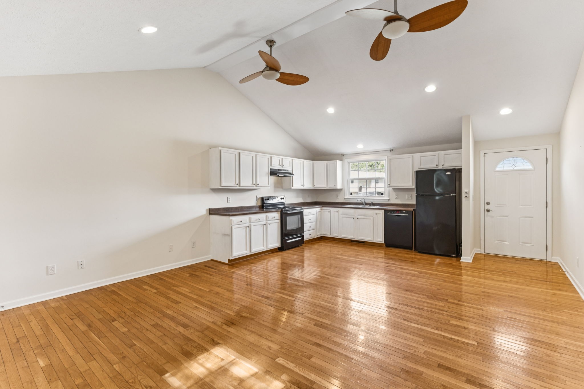 300 Monaco Dr