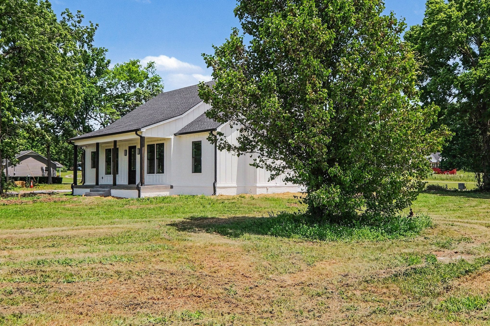 1798 Twin Caves Dr