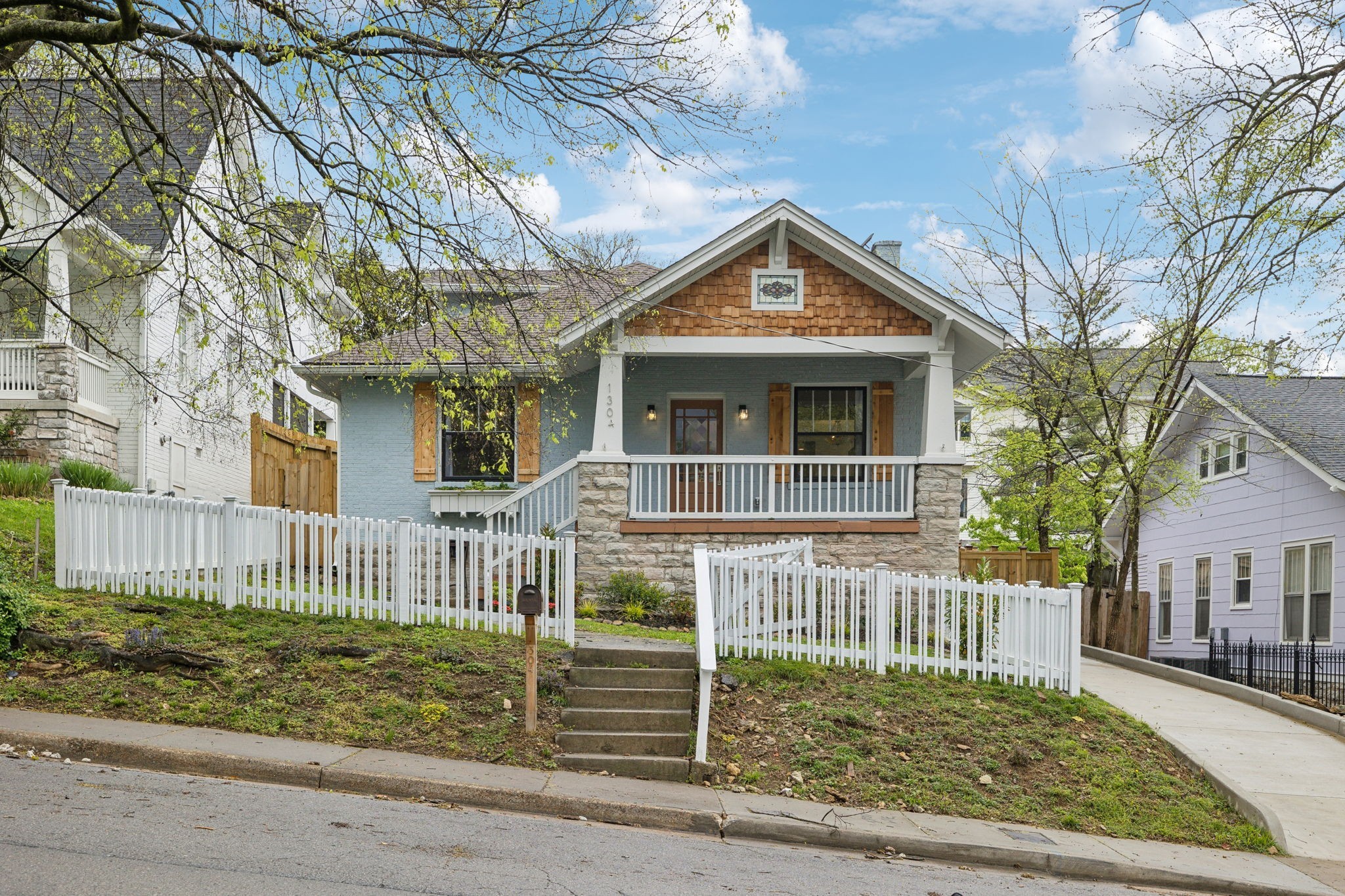 1304 Ashwood Ave