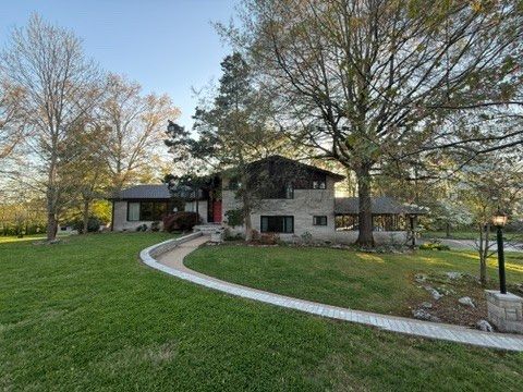 700 Lake Dr Gallatin TN 37066