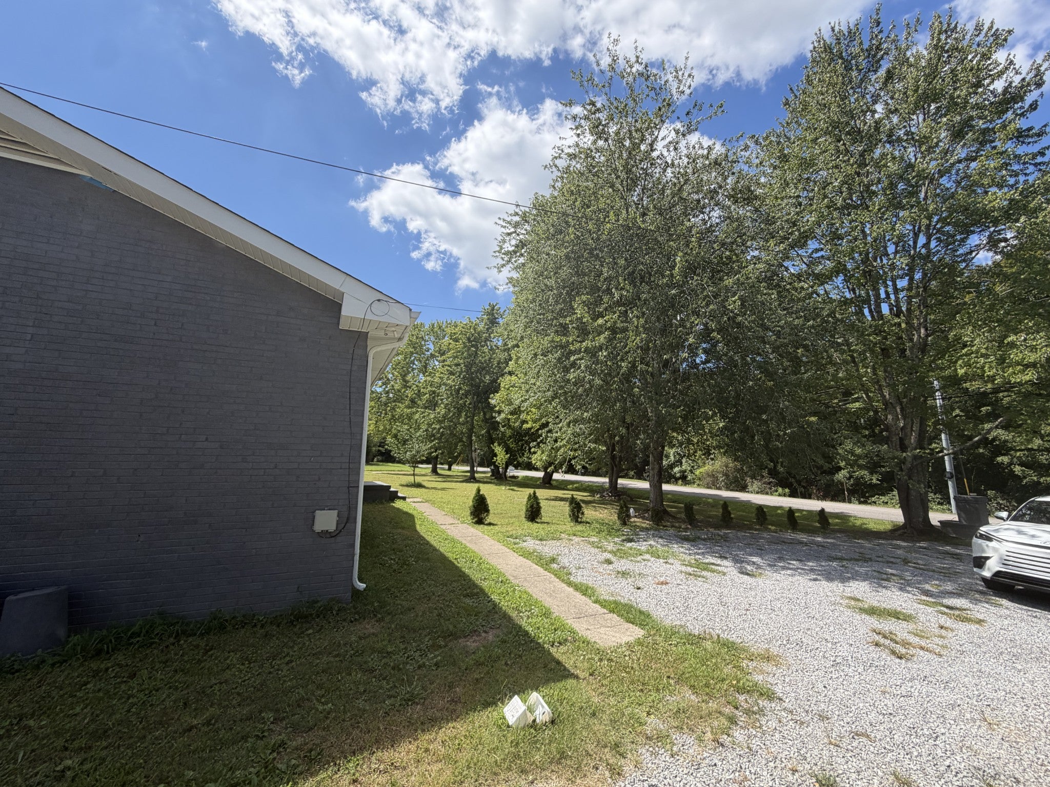 2057 Lake Rd