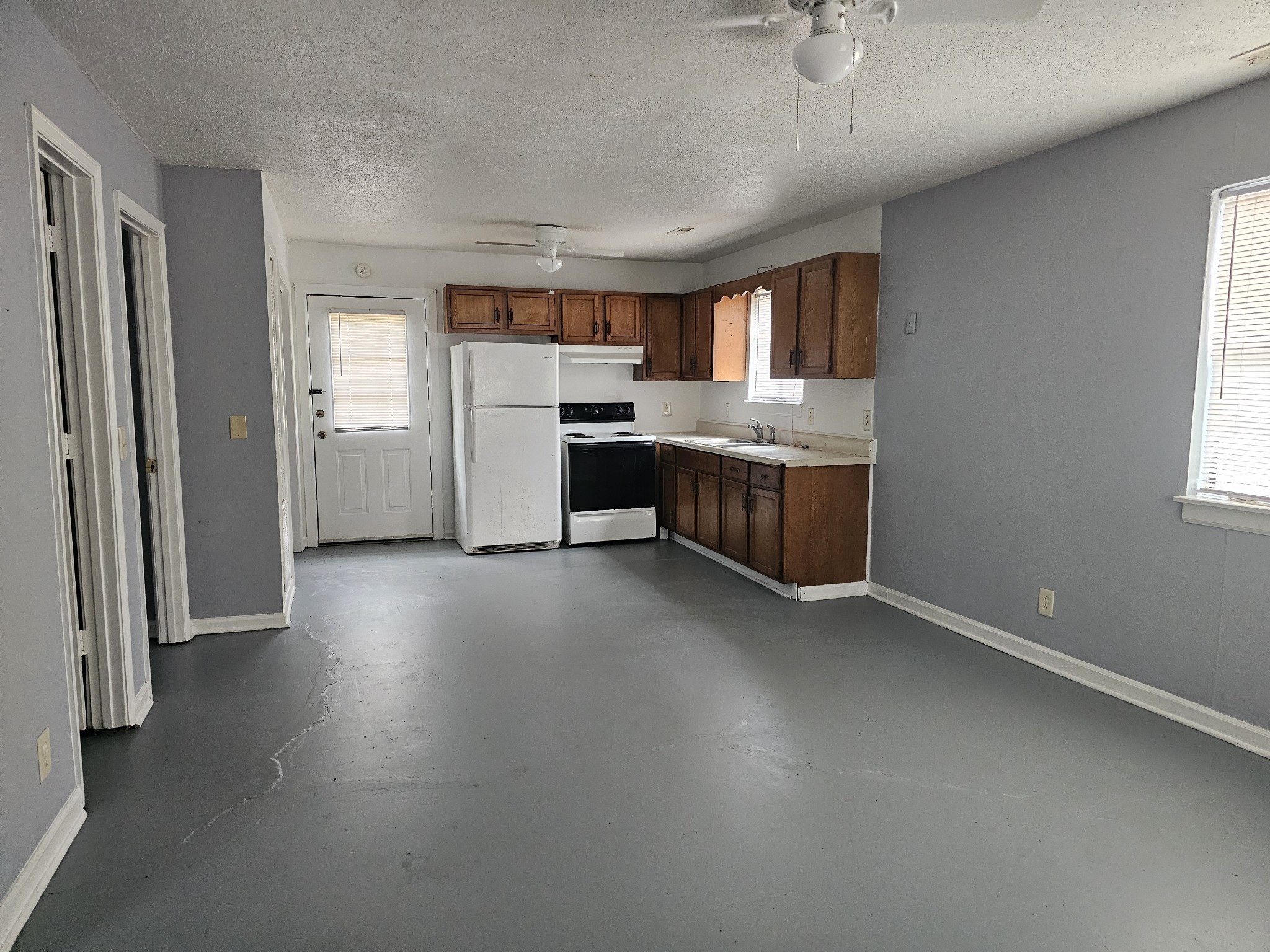 208212 Cedar River Rd