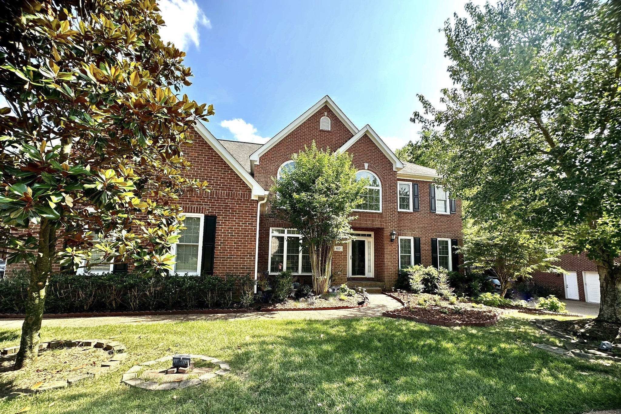 4.0-bed rental at 613 Black Horse Pkwy