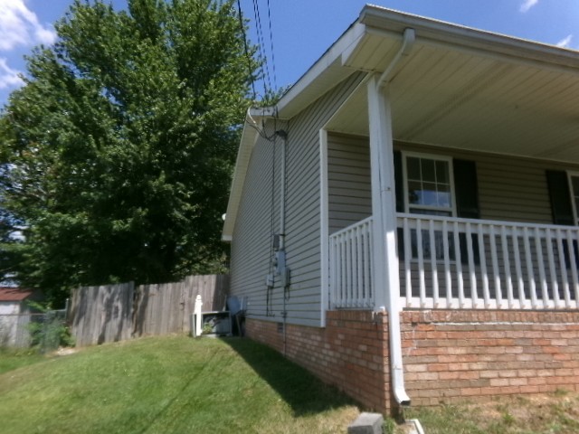 935 Granny White Rd