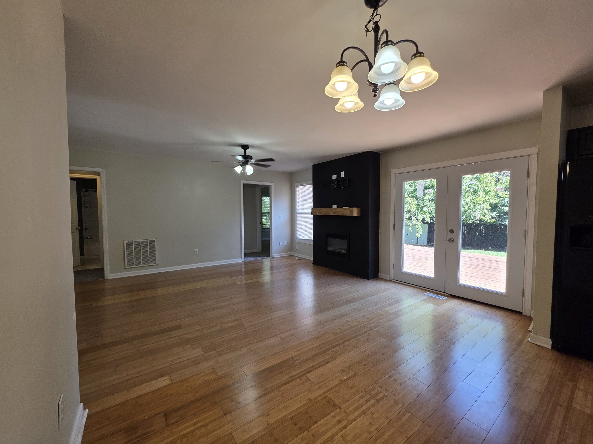3483 Arvin Dr