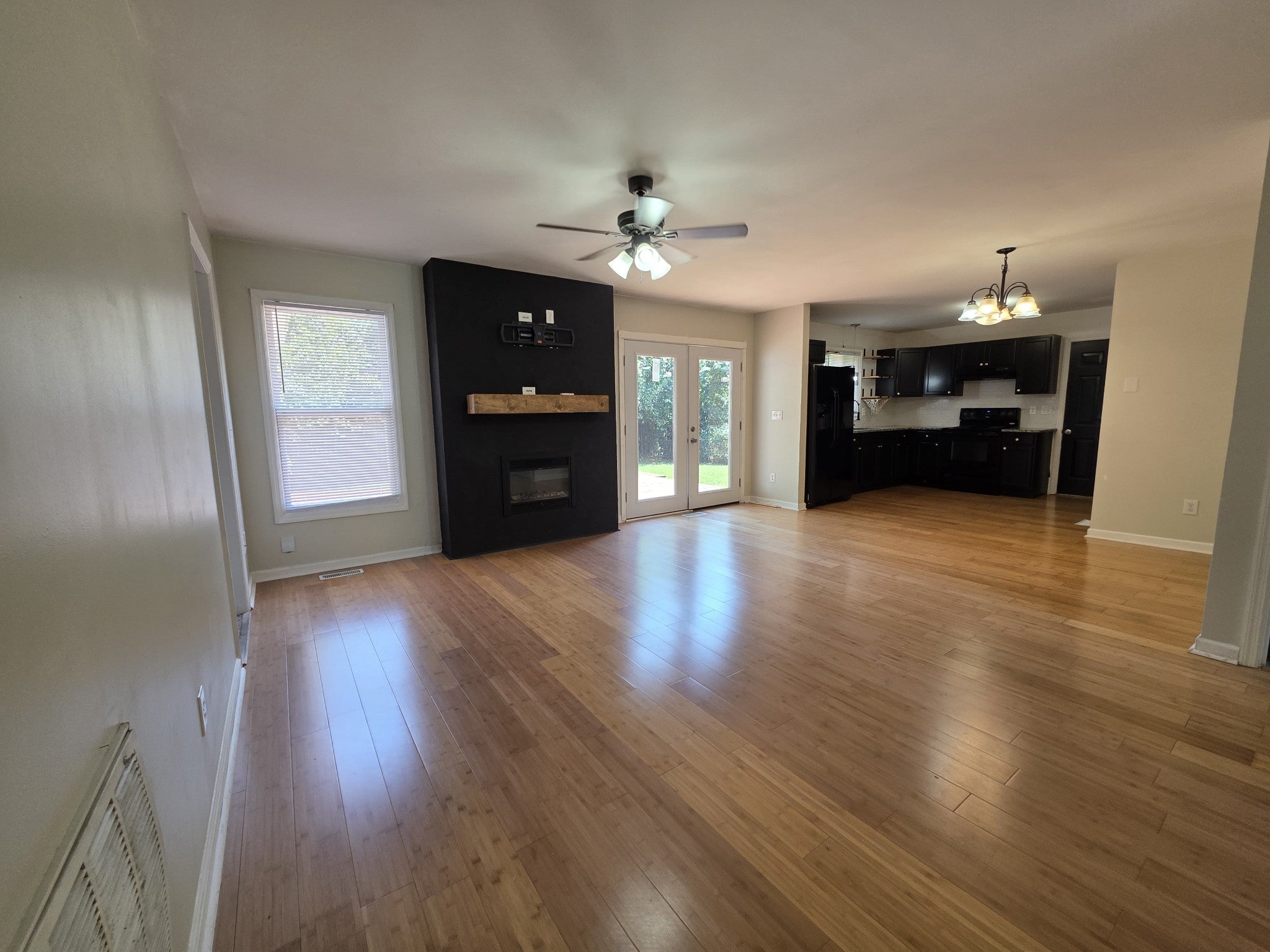 3483 Arvin Dr