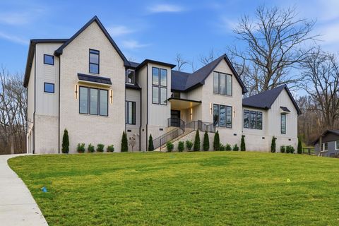 6807 Pennywell Dr Nashville TN 37205