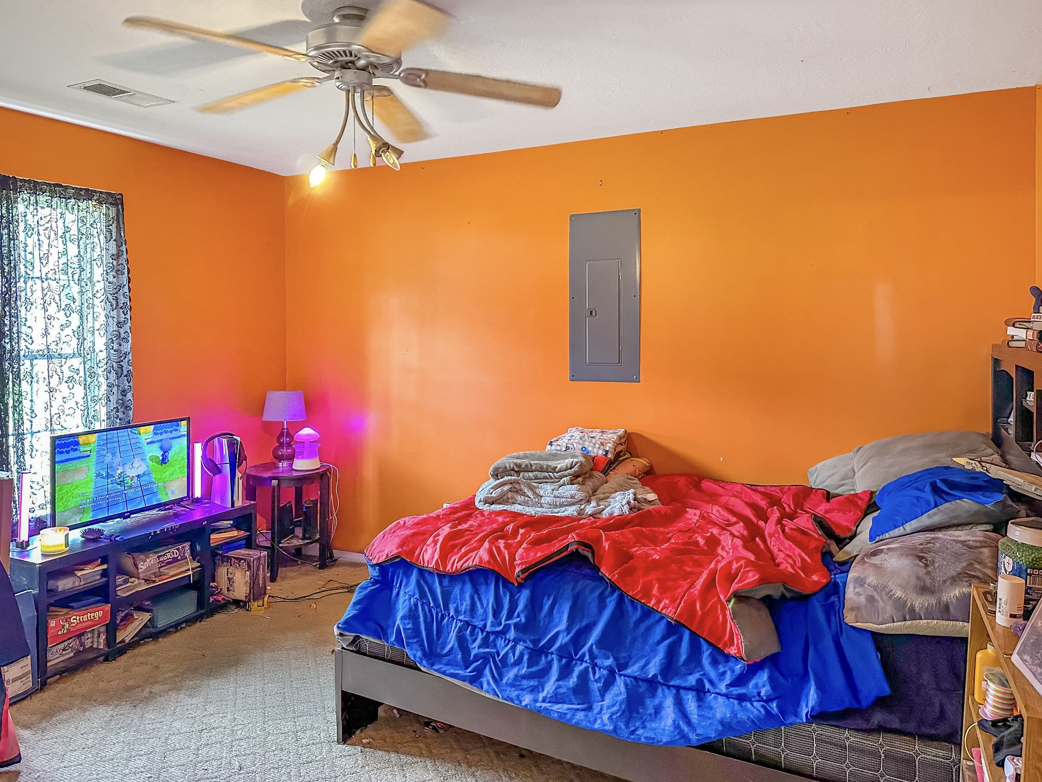1097 Taylor Ln