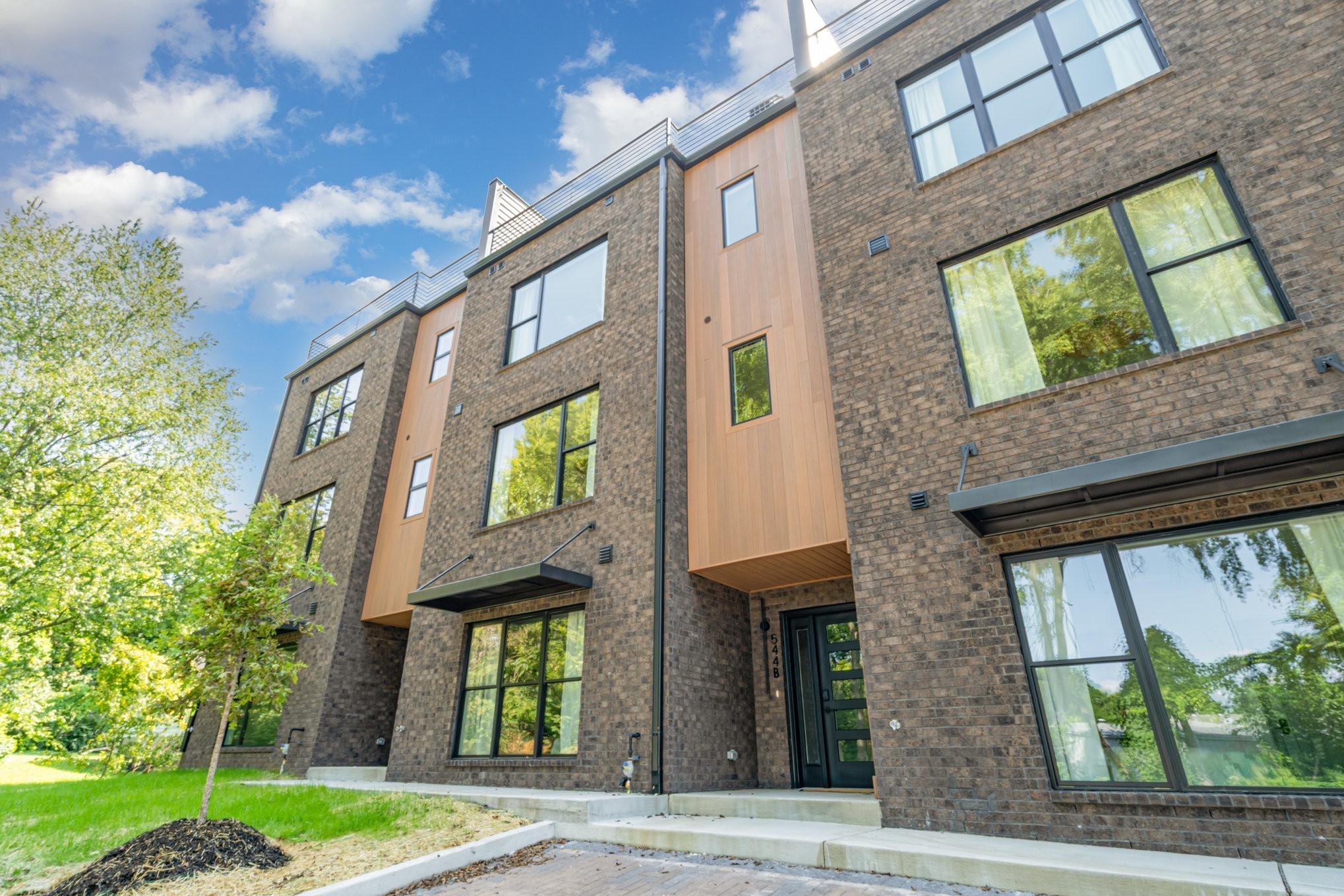 542A Rosedale Ave 10