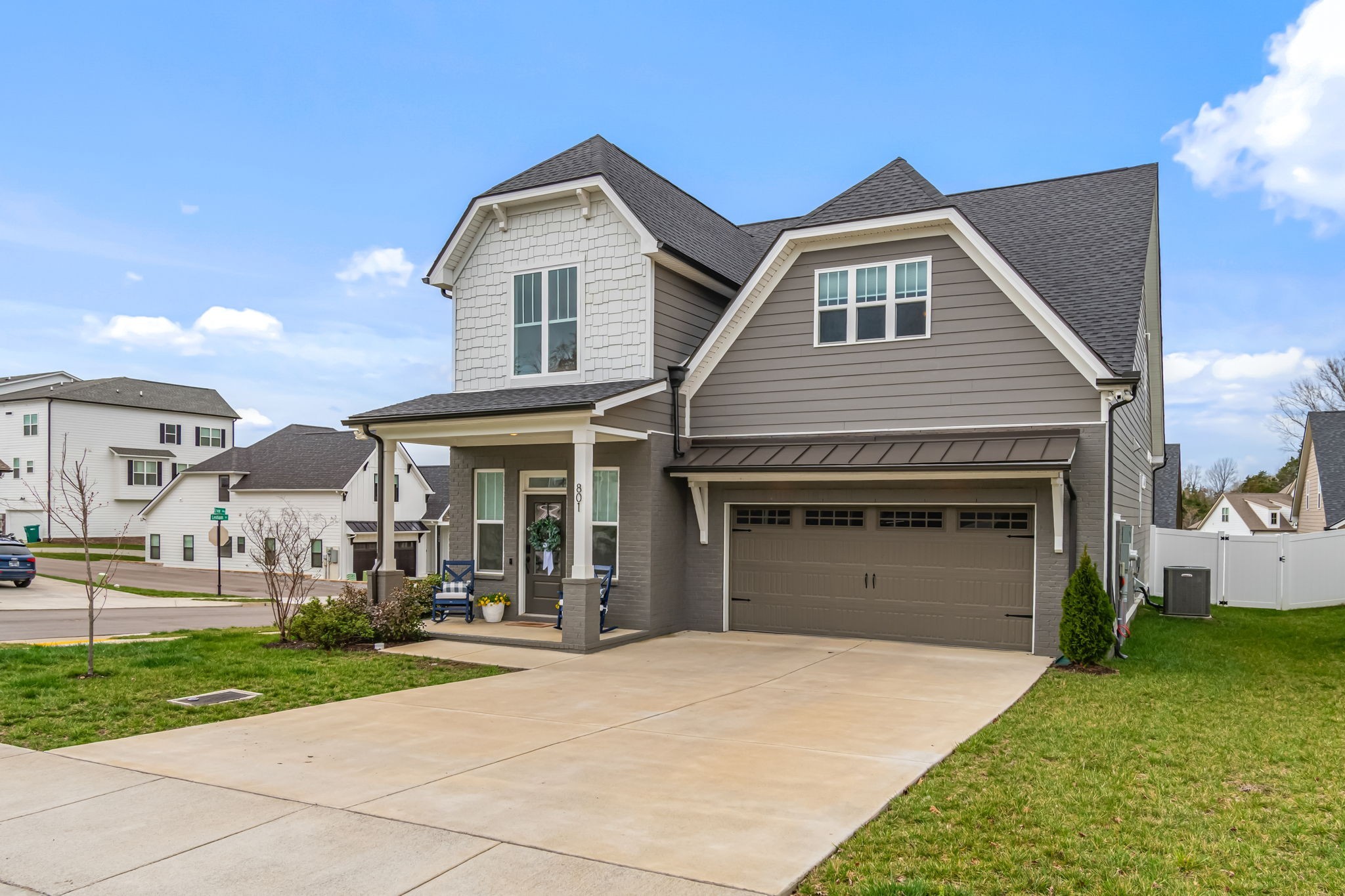 801 Wardlaw Ct