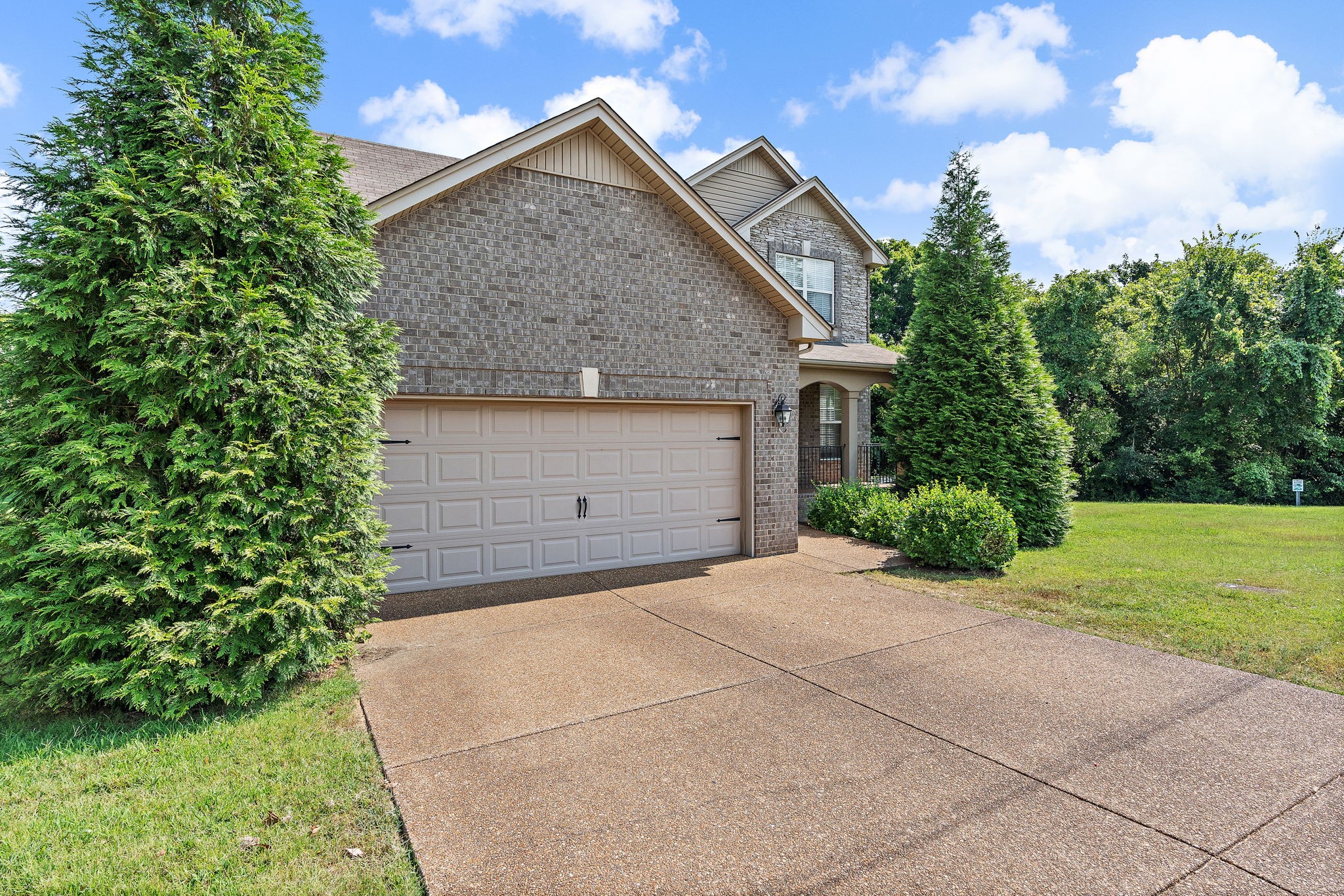 6609 Sunnywood Dr