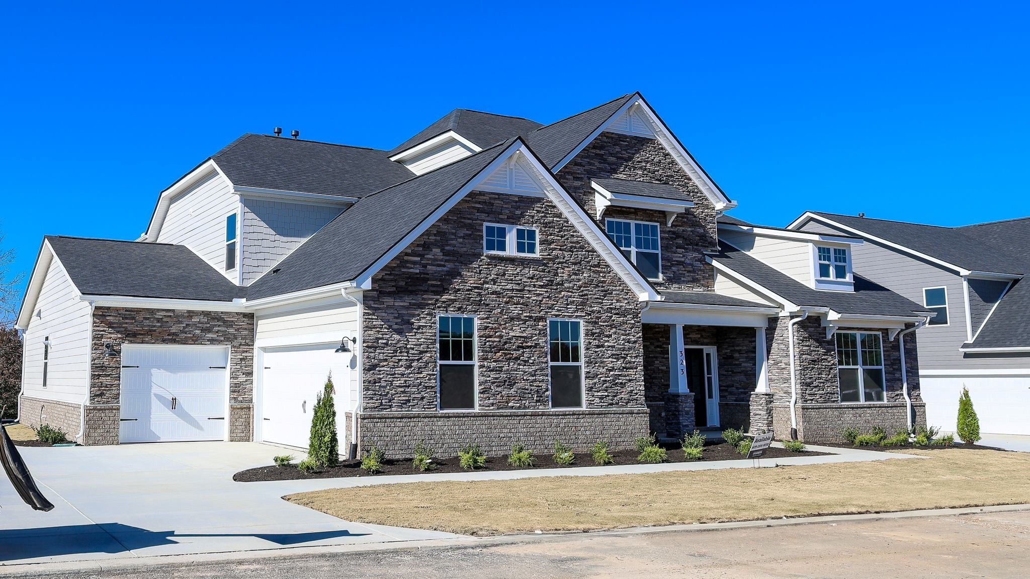 323 Harvest Point Blvd