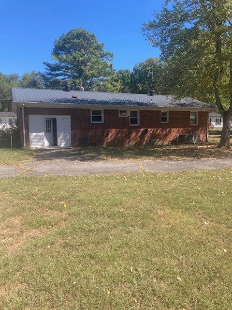 131 Meadowbrook Dr
