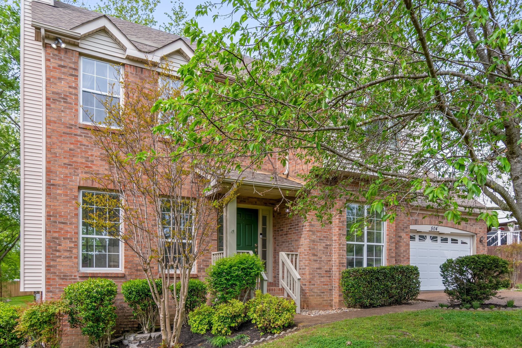 504 Farmington Ct