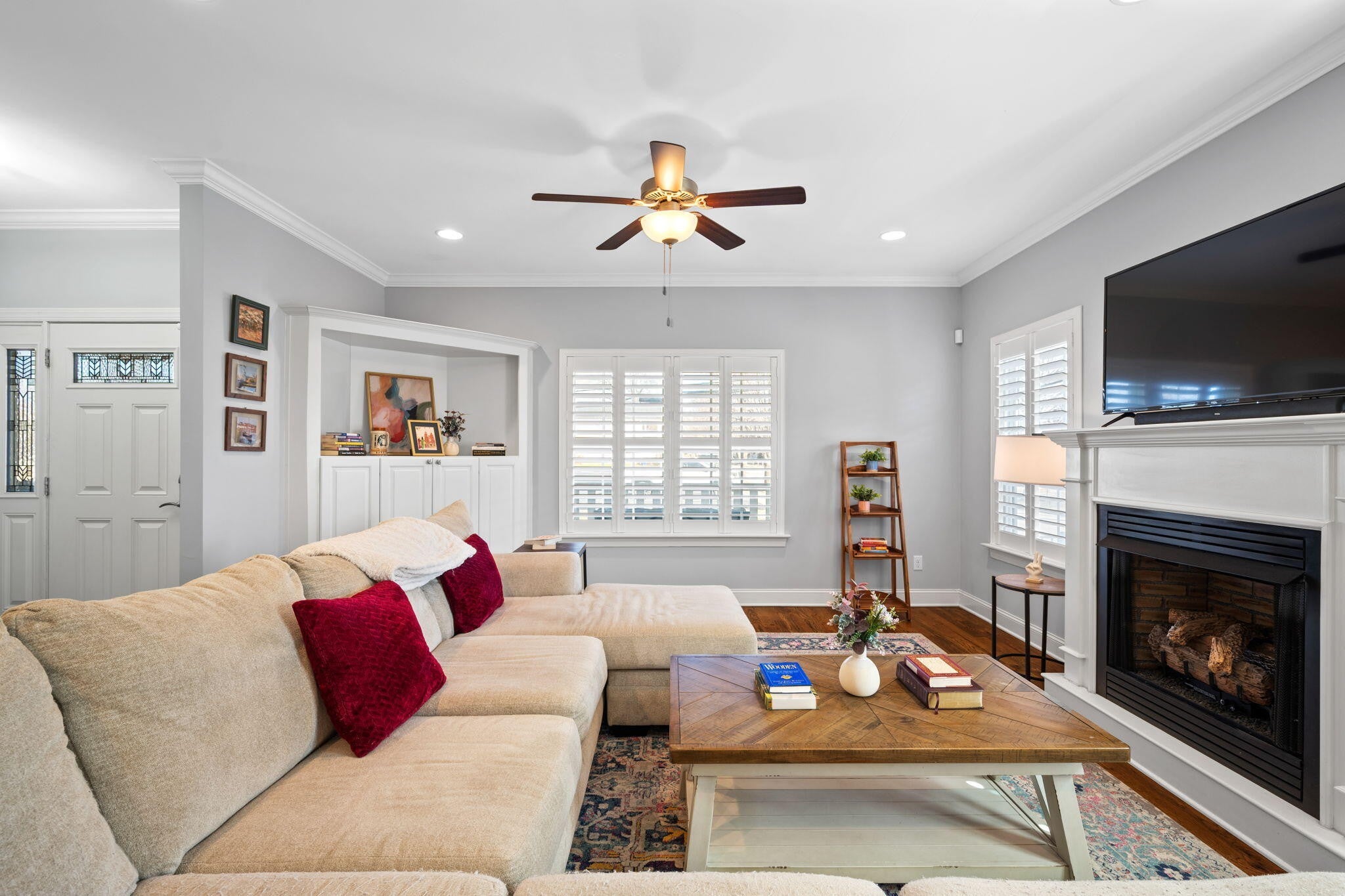 102 W 19th Street