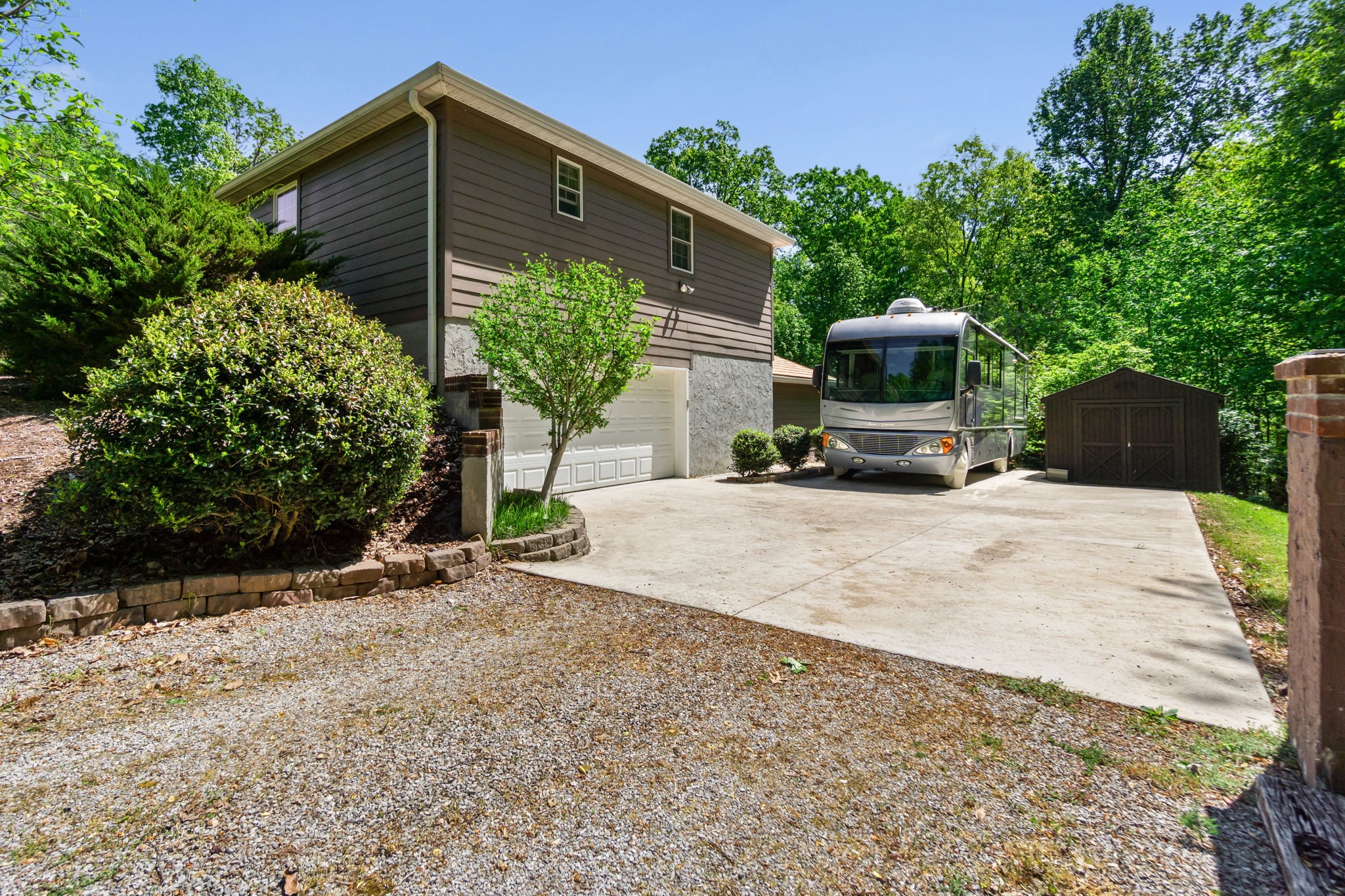 355 Brotherton Pointe