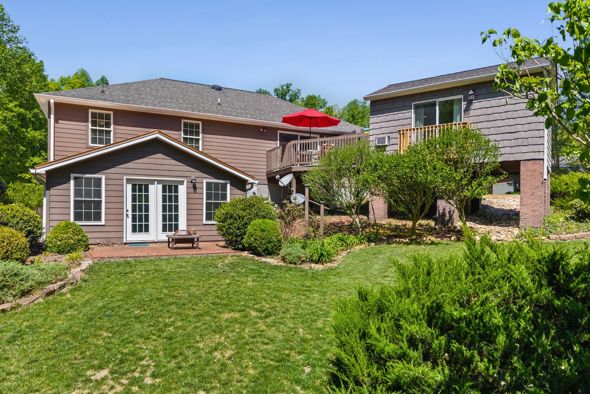 355 Brotherton Pointe
