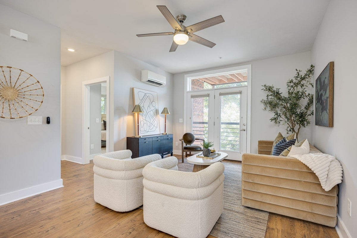 1325 5th Ave N 15