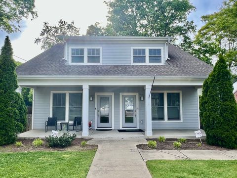 Photo of 2203 25th Ave S, Nashville, TN 37212 (MLS # 3184935)