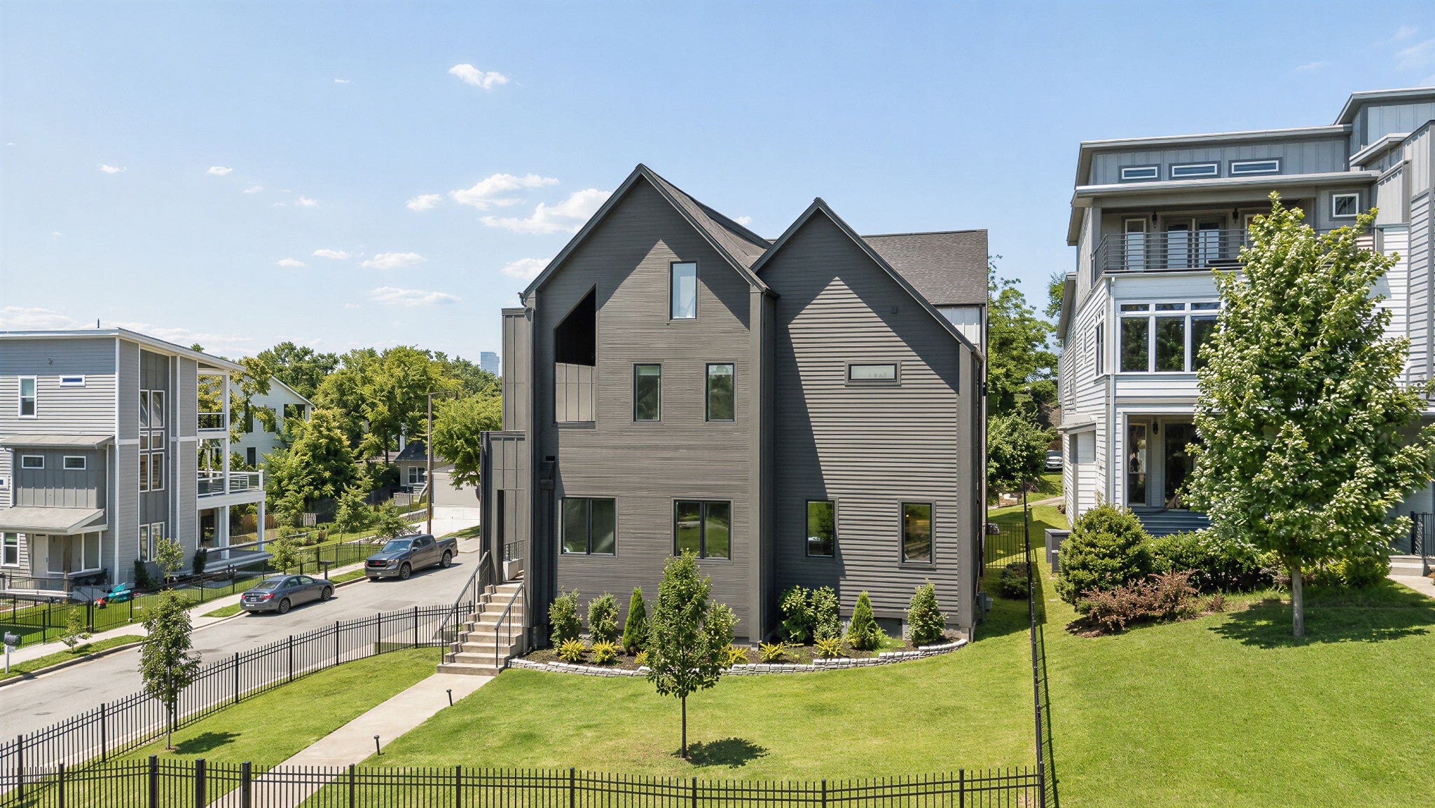 1026 Argyle Ave