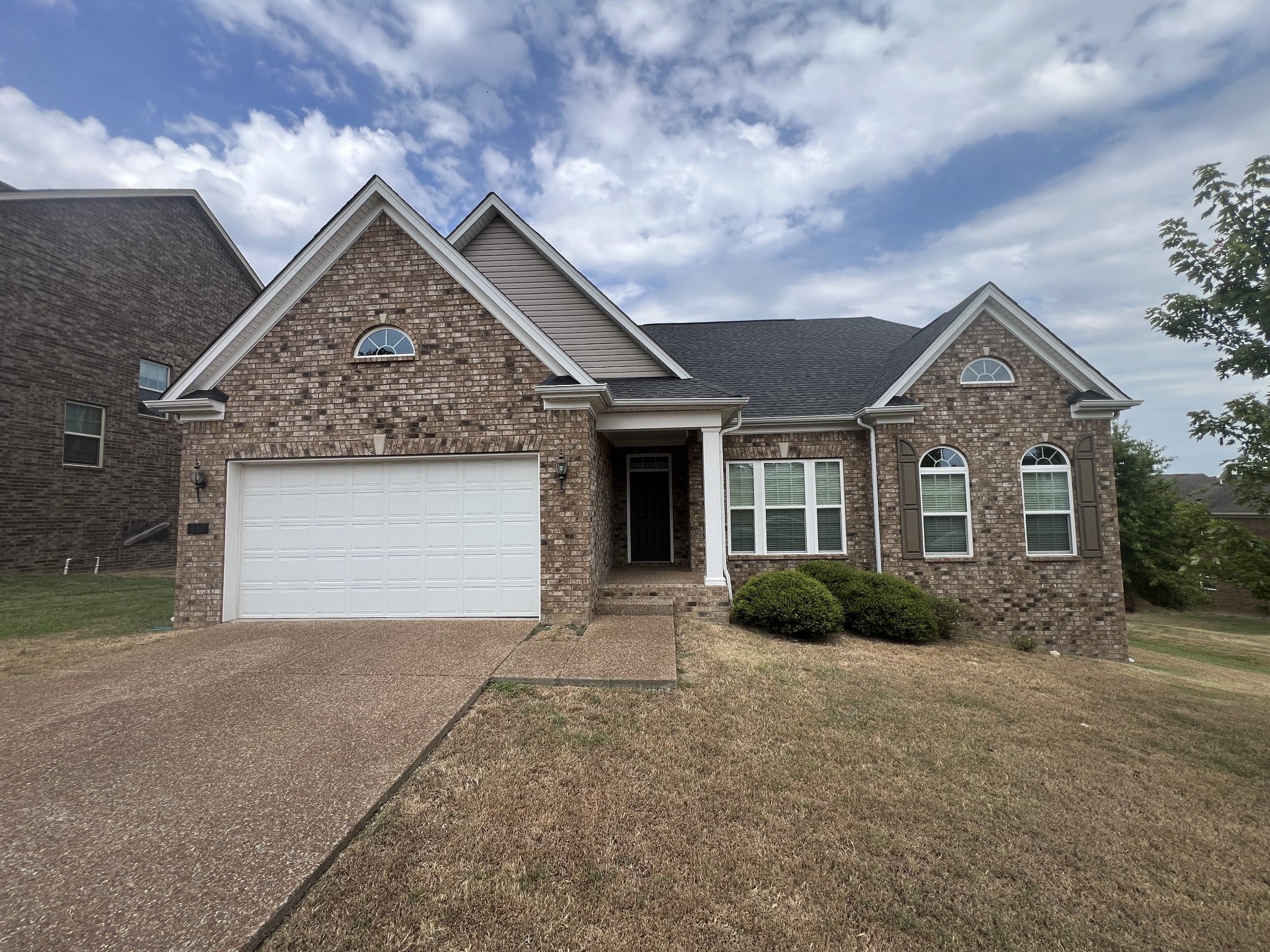 447 Warren Hill Dr