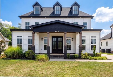 1506 Shalom St Murfreesboro TN 37128