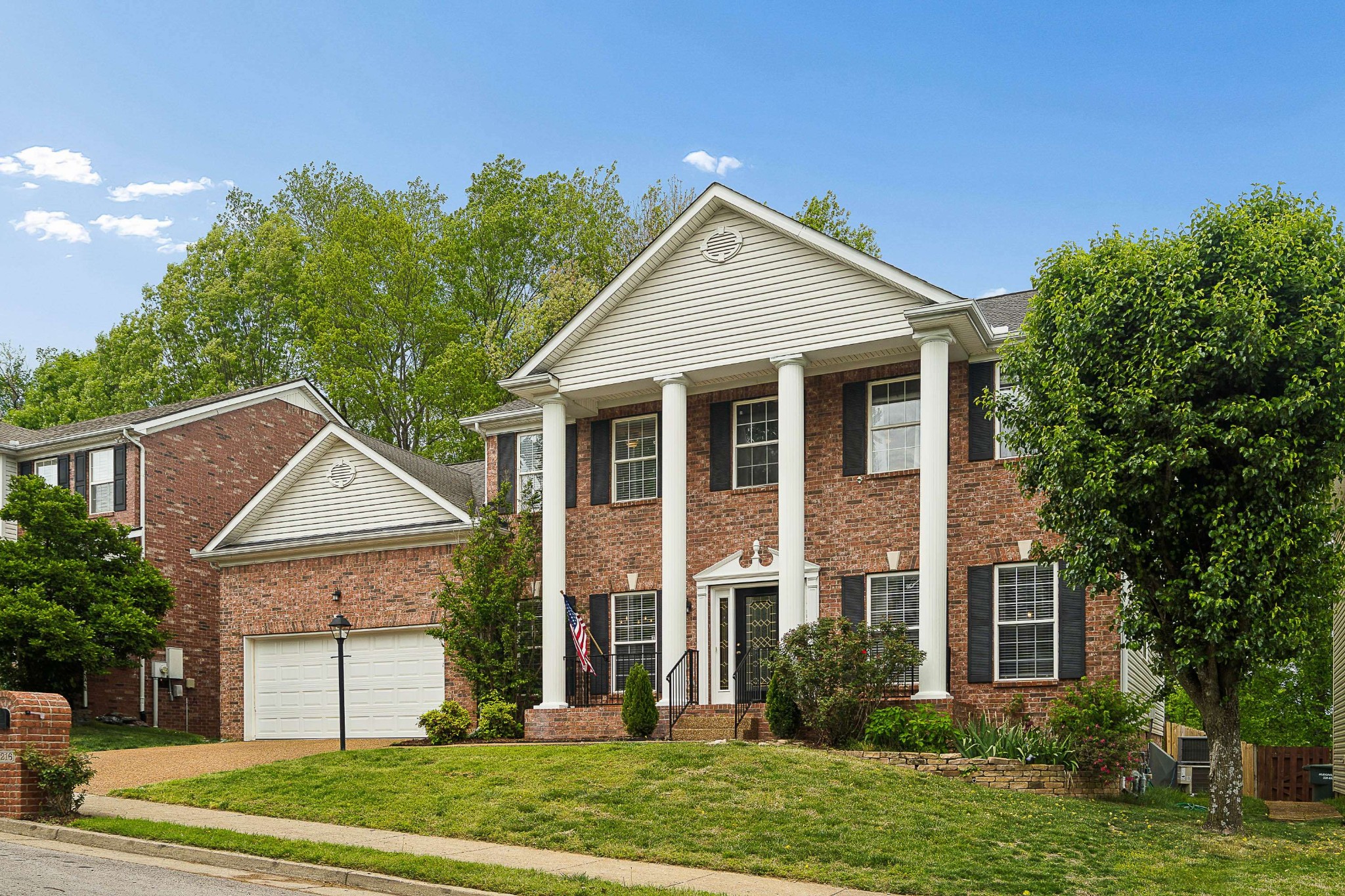 1216 Rockeford Dr