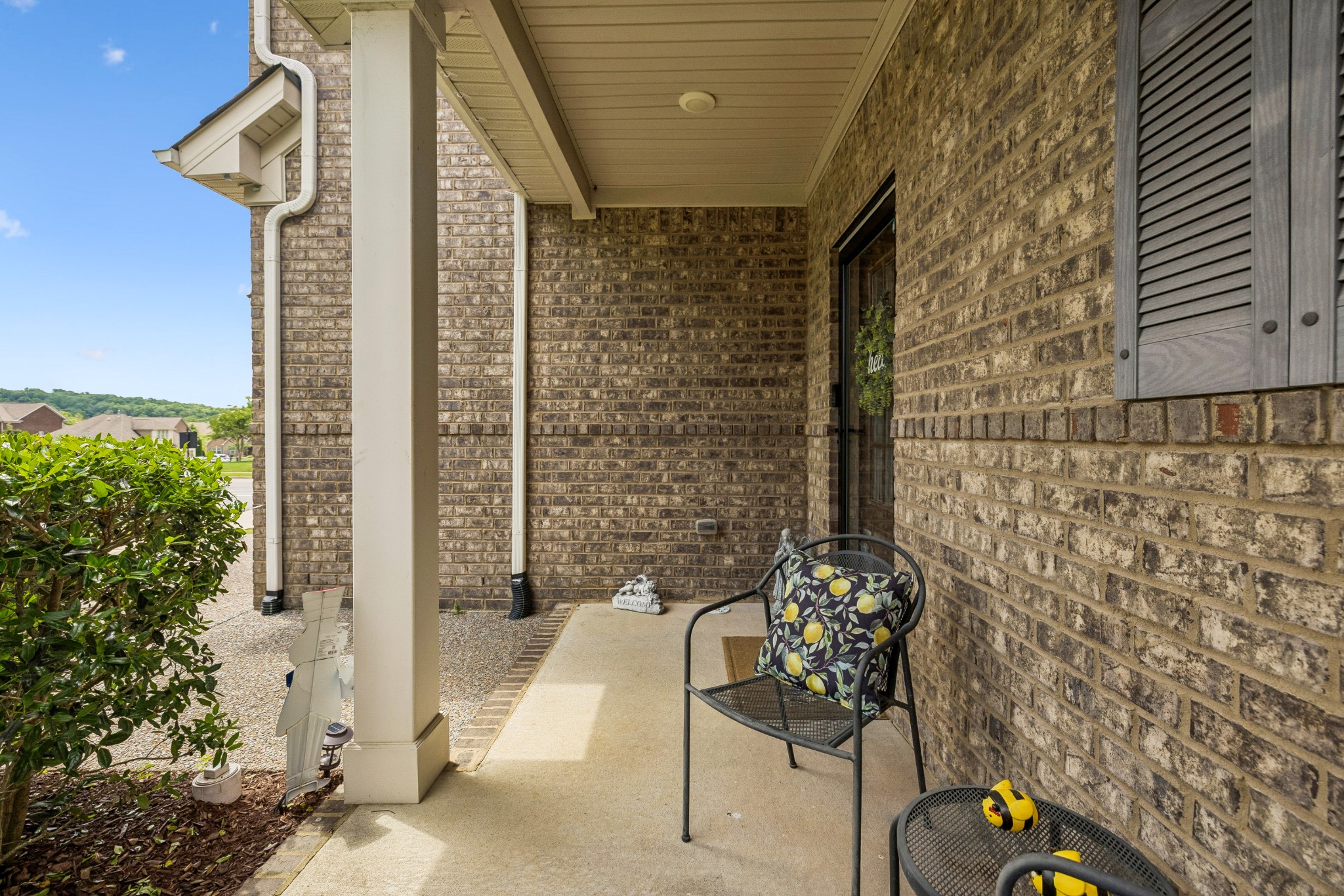 207 Hempstead Ct