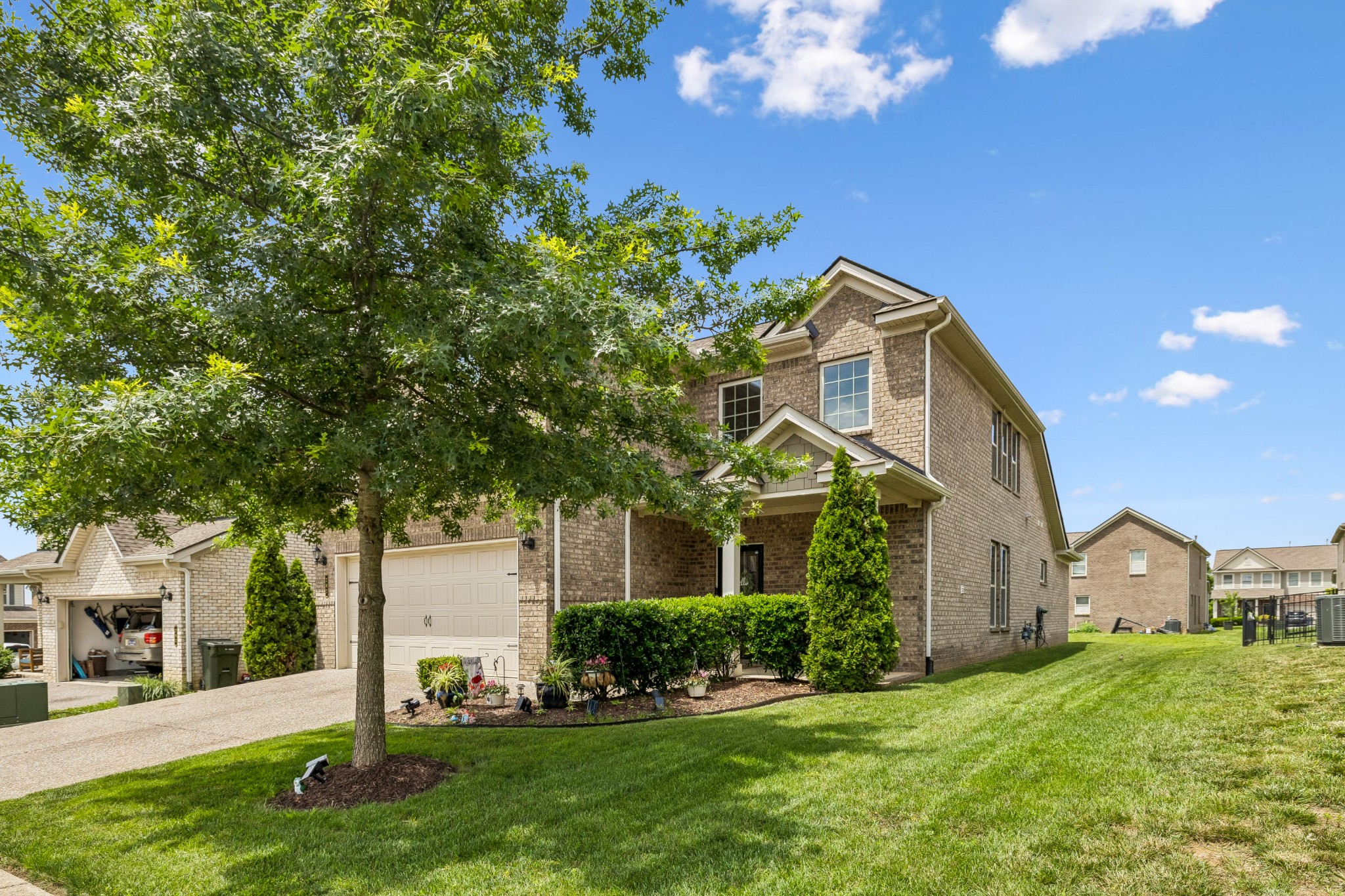 207 Hempstead Ct