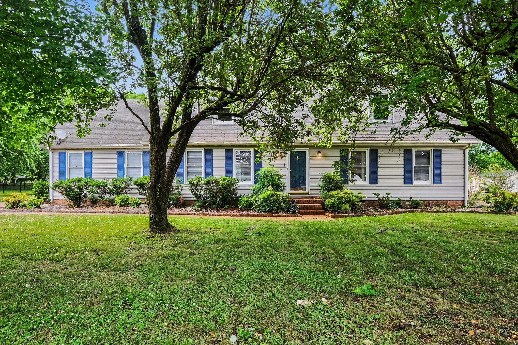 10308 Roanoke Dr