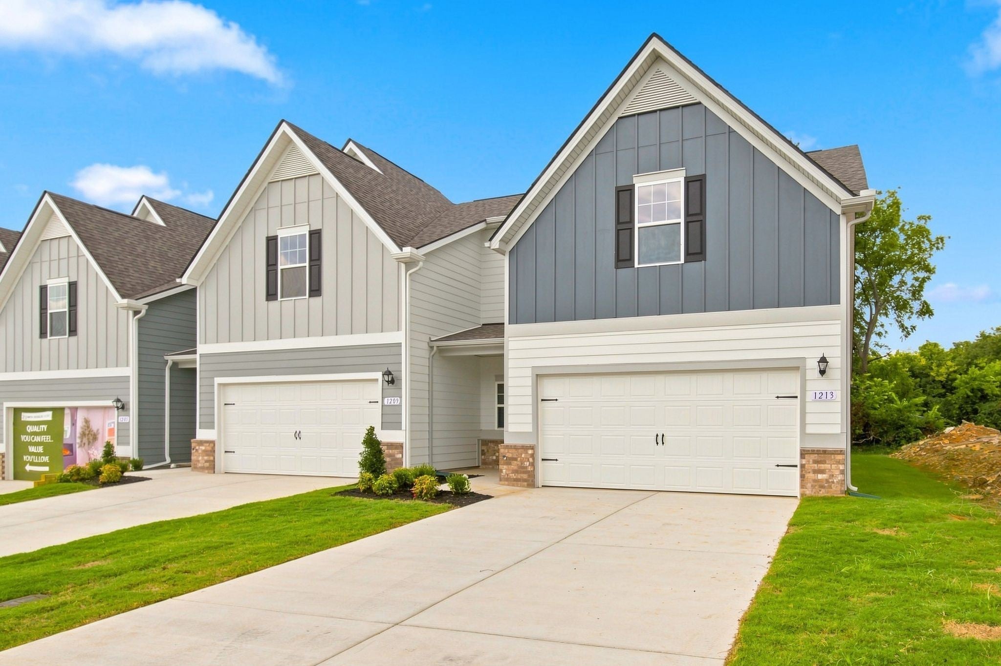 1213 Bronte Dr