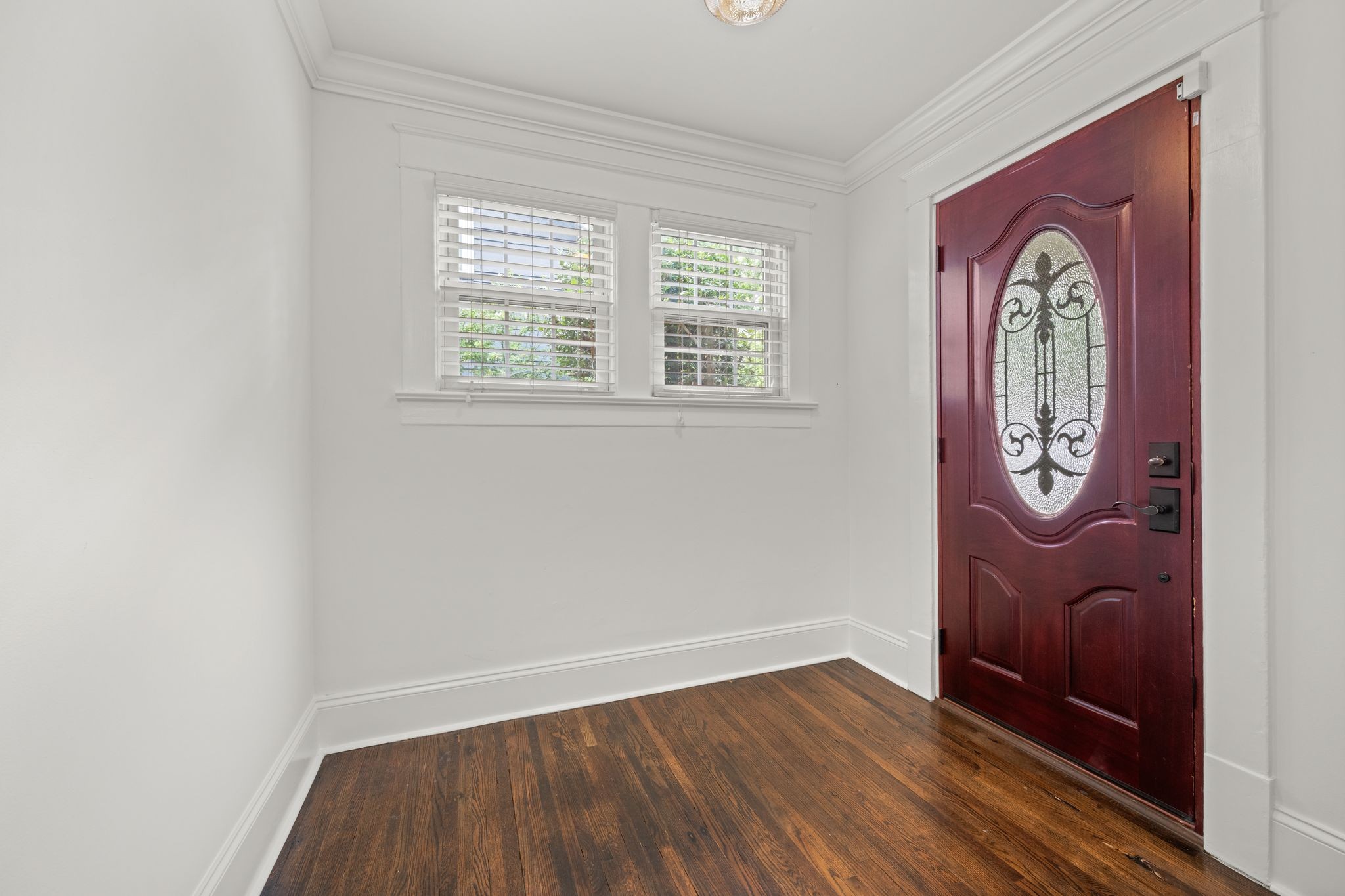 1534 Douglas Ave