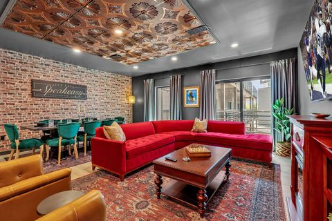 635 7th Ave S 504 Nashville TN 37203