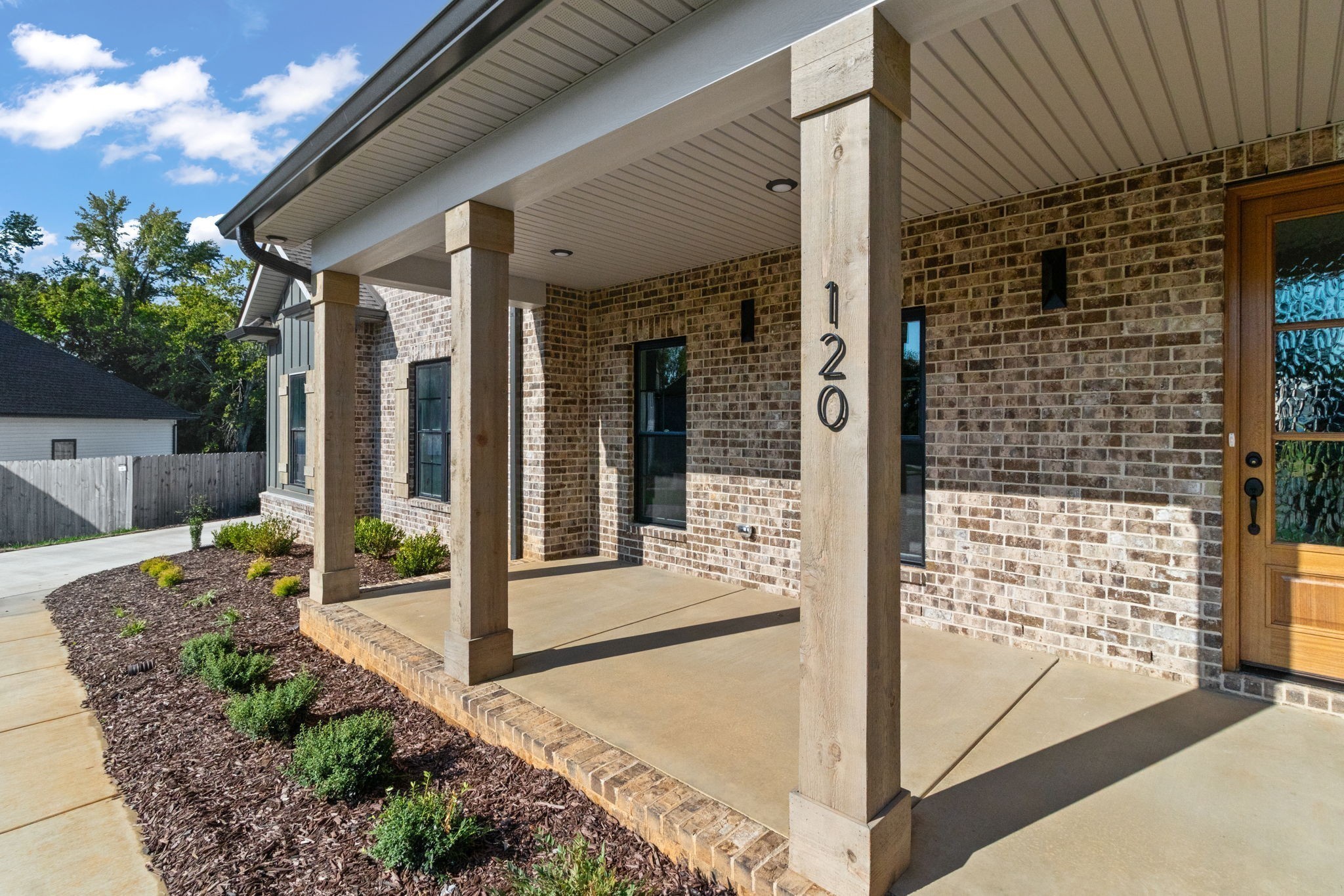 120 Denton Ct