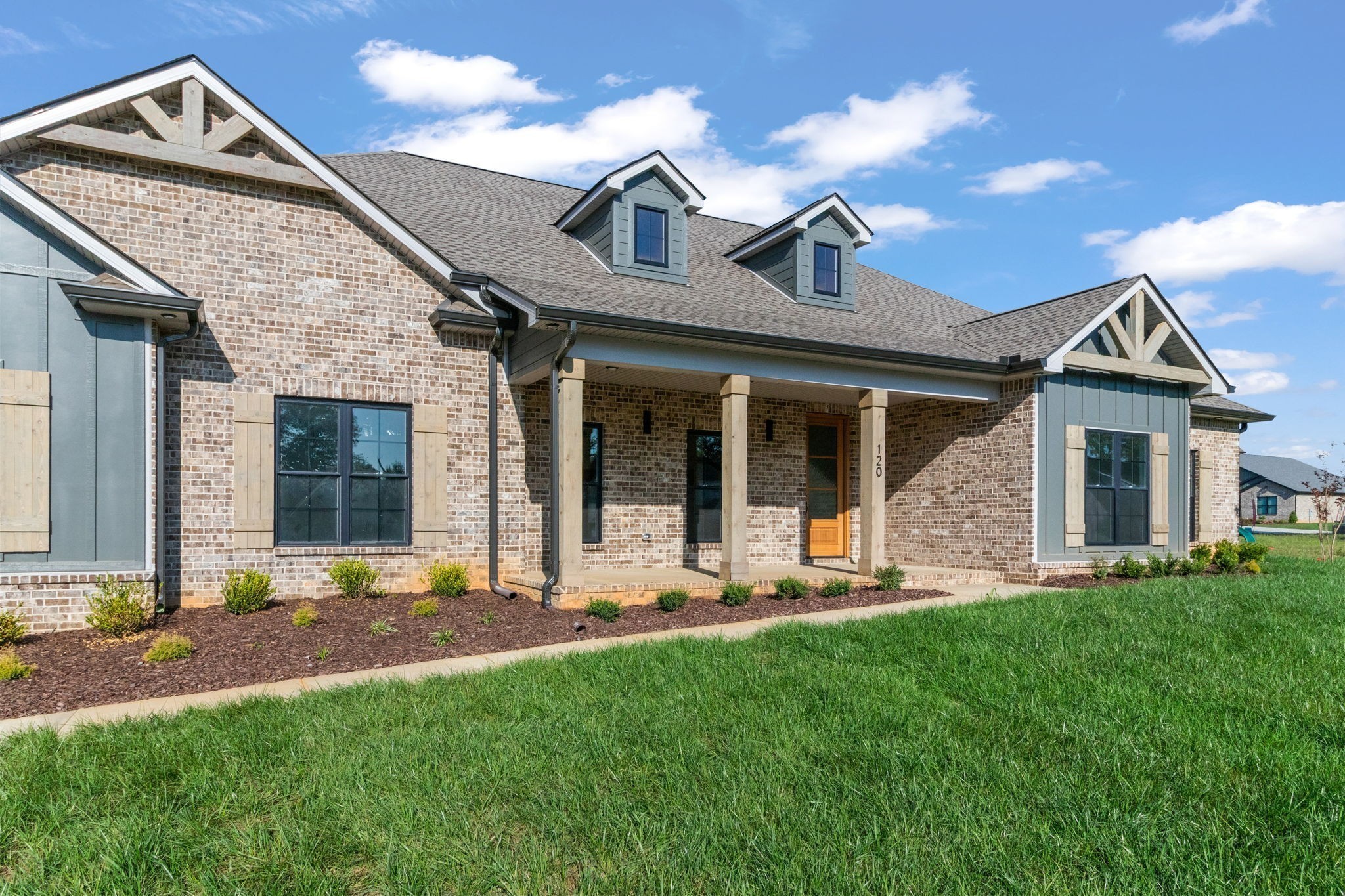 120 Denton Ct
