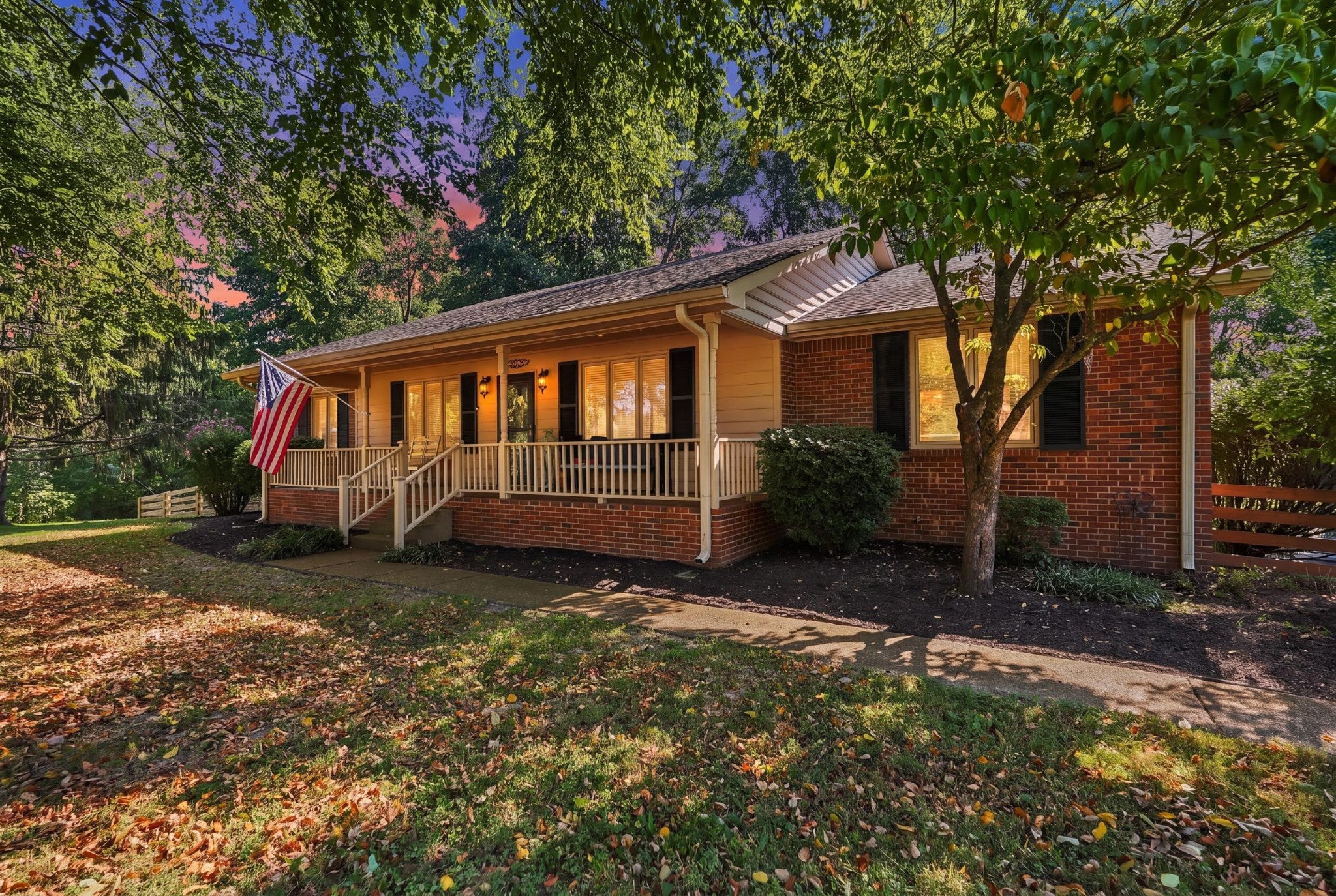 3-bed home for sale in Goodlettsville, TN 37072, 356 View Ridge Dr 356 View Ridge Dr, Goodlettsville TN 37072 3-bed home, photo 2 of 42