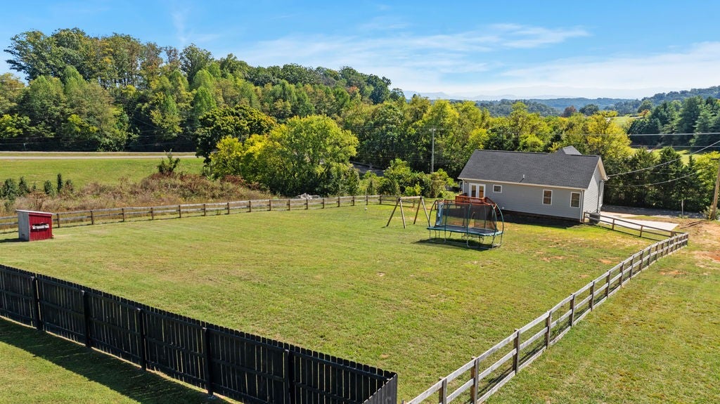 416 McGuire Rd