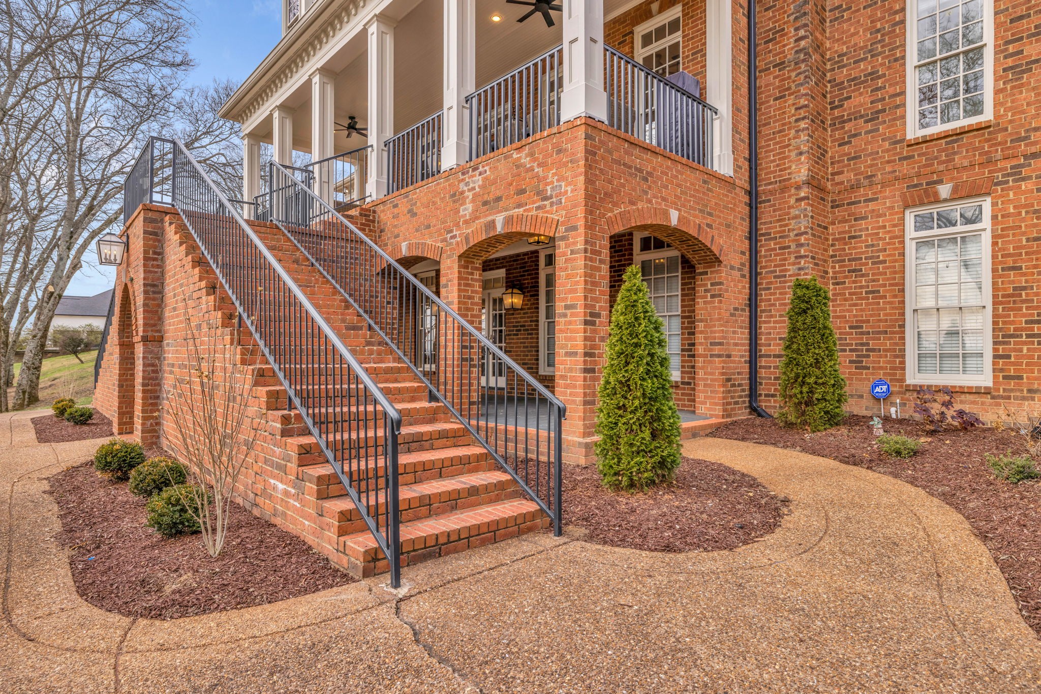 712 Legends Crest Dr