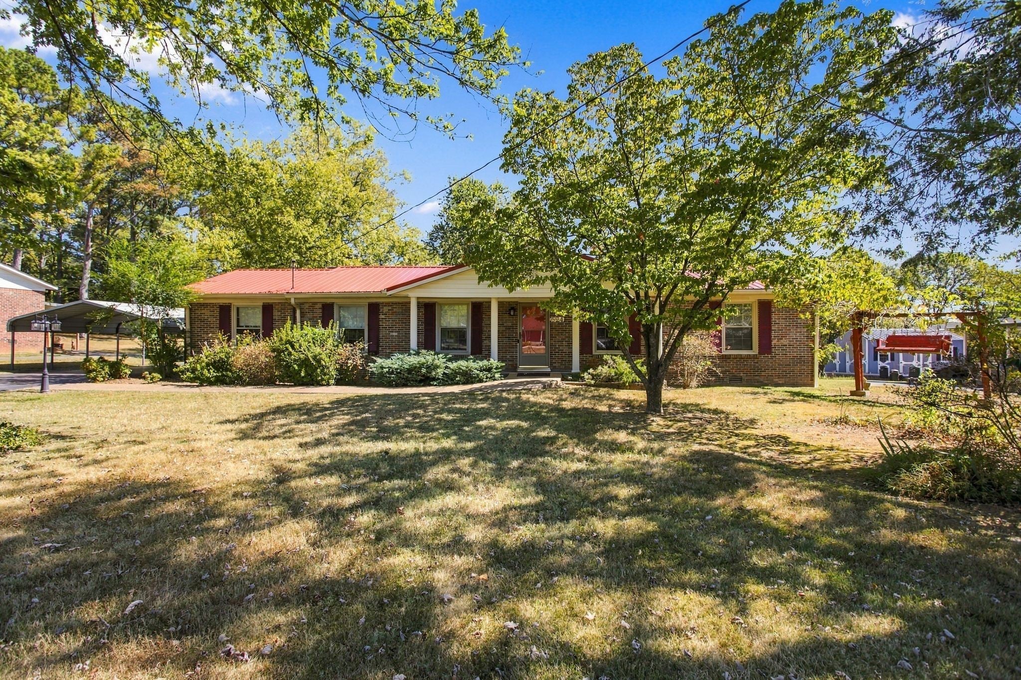 624 Crestland Dr
