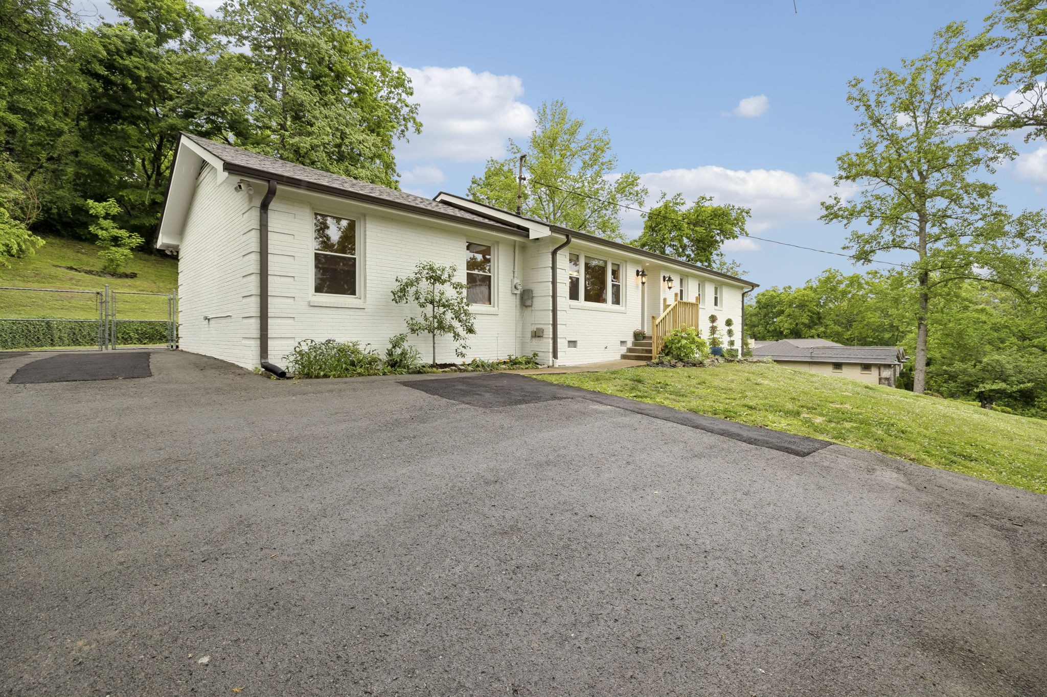 1276 Old Hillsboro Rd