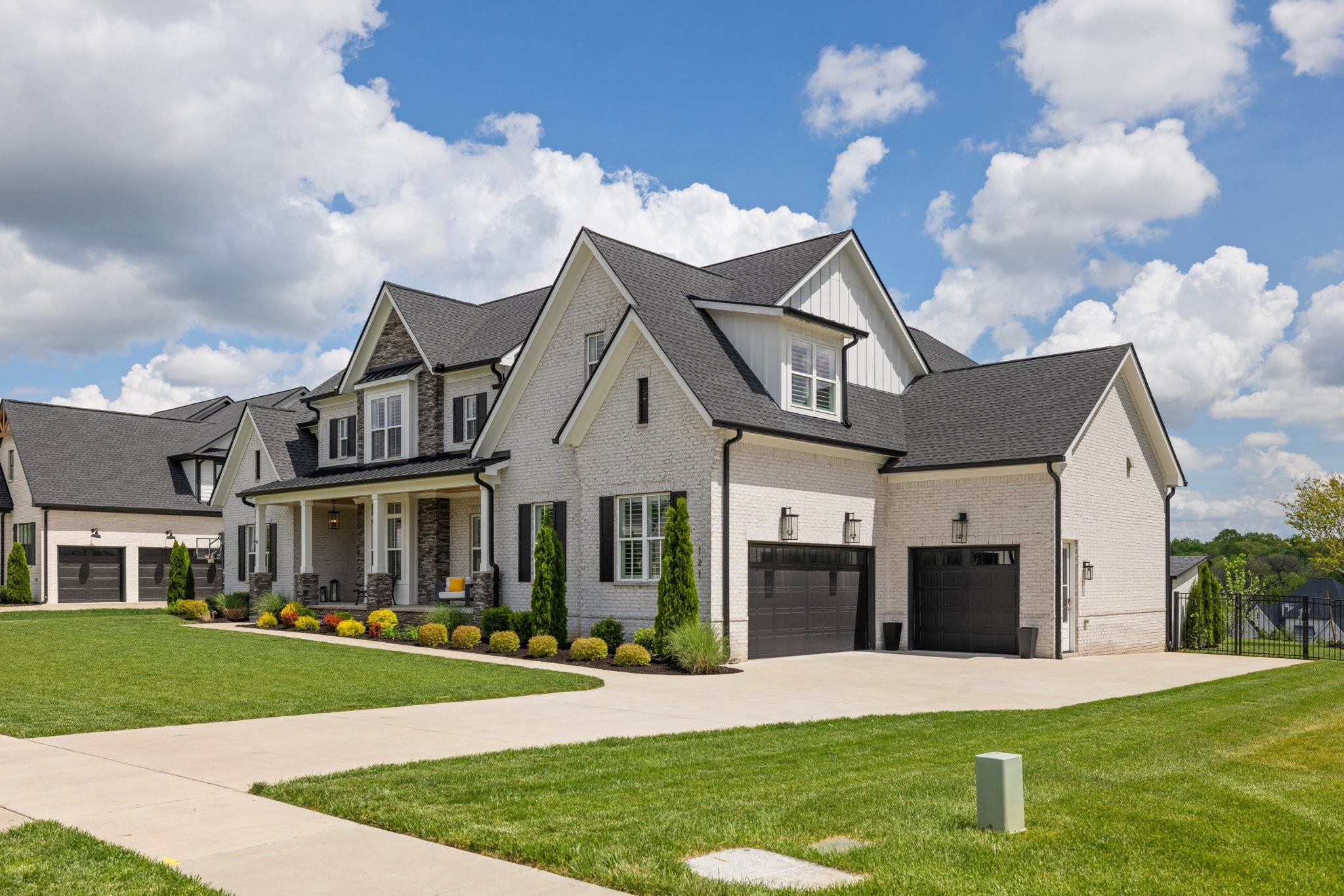 121 Dylan Woods Dr