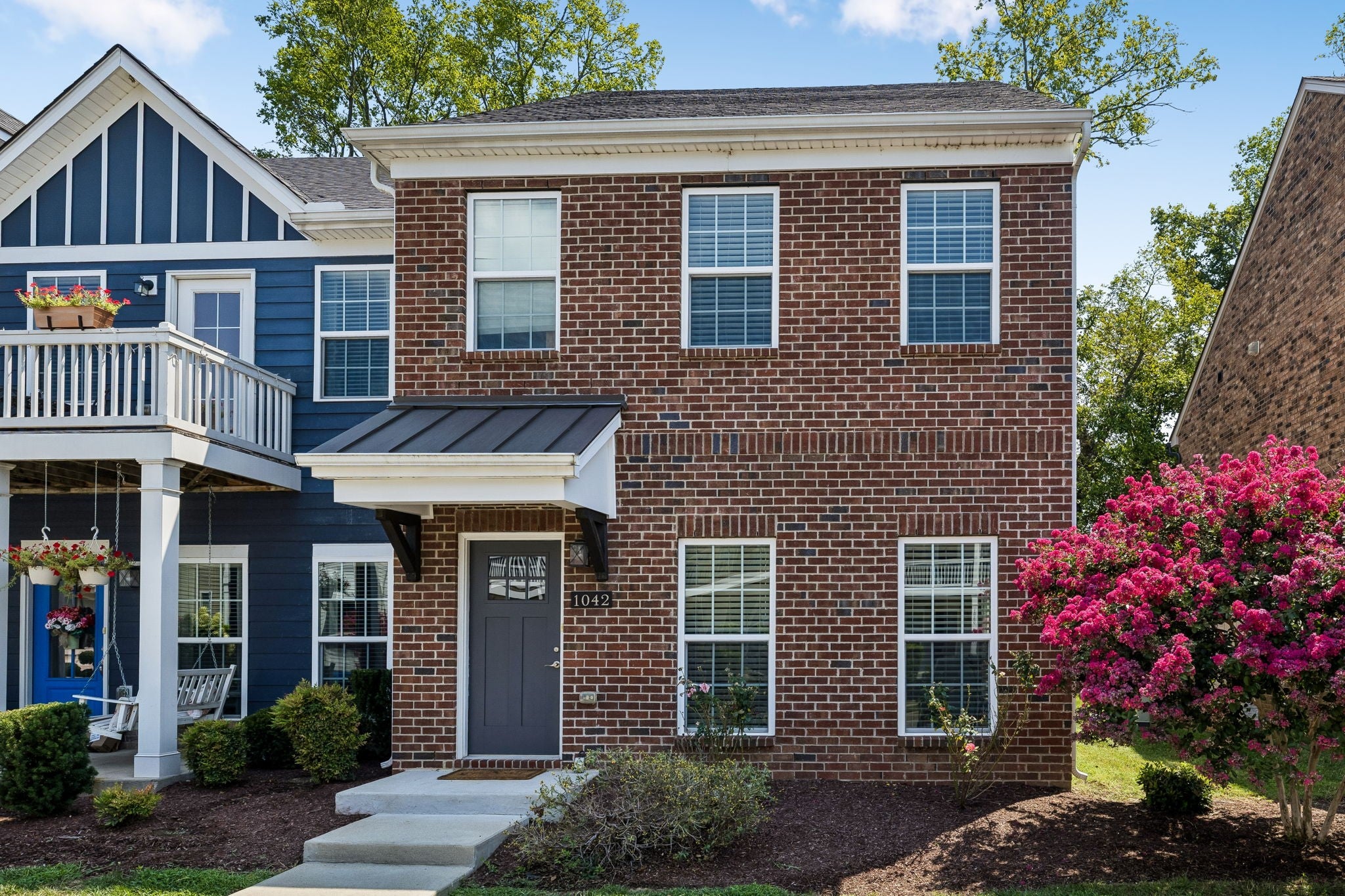 1042 Emery Bay Cir