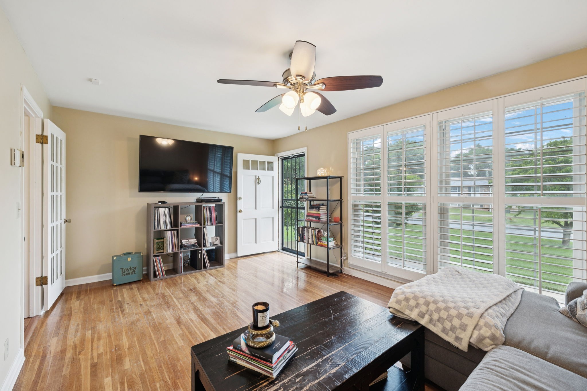 173 Chippendale Dr