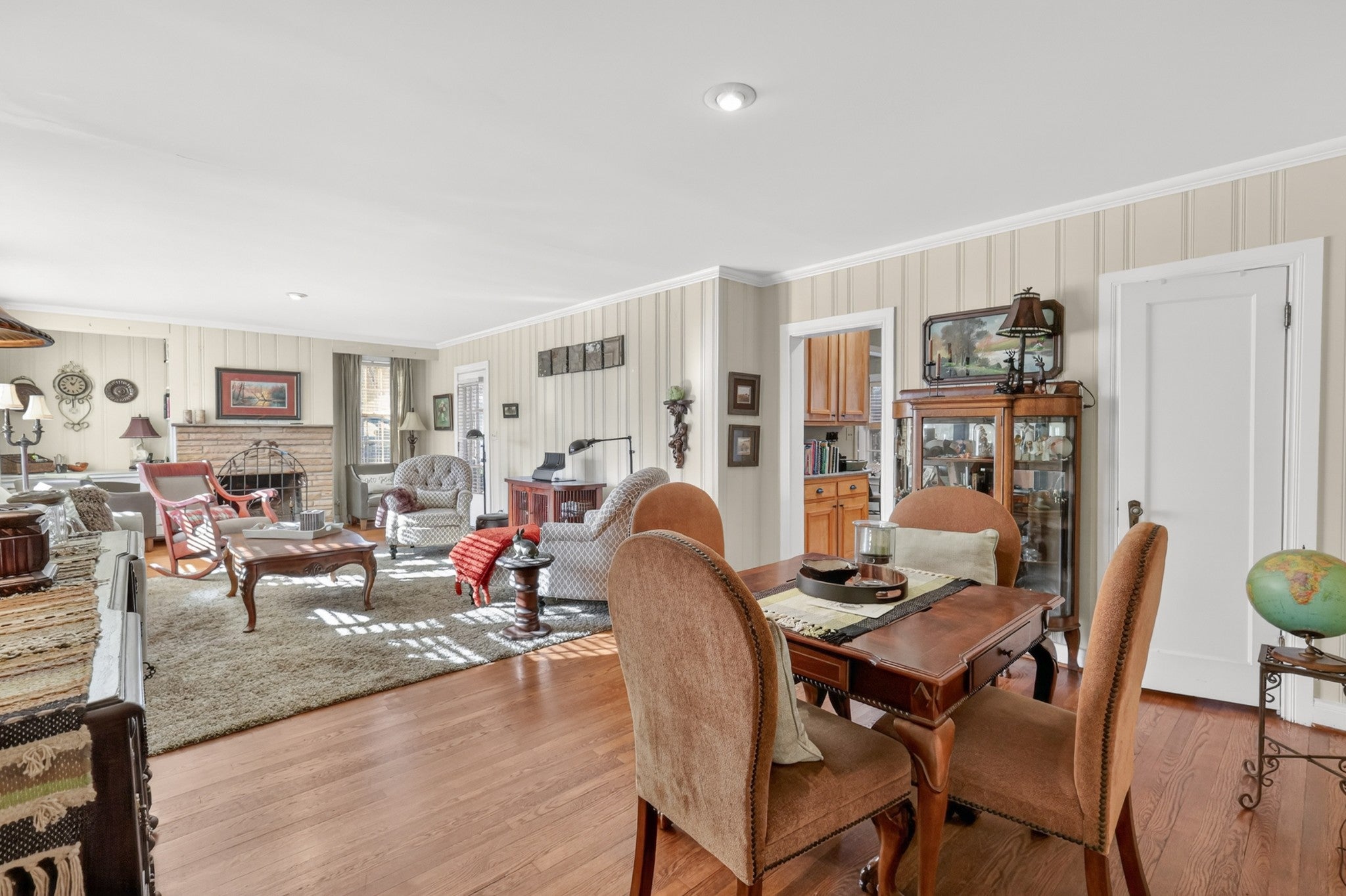 124 Greenlawn Dr