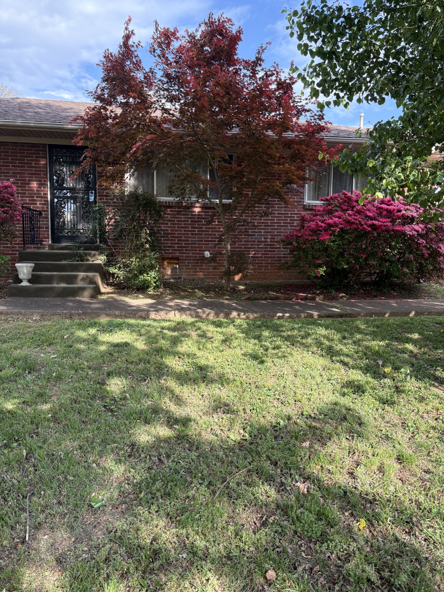 5 Richmond Dr